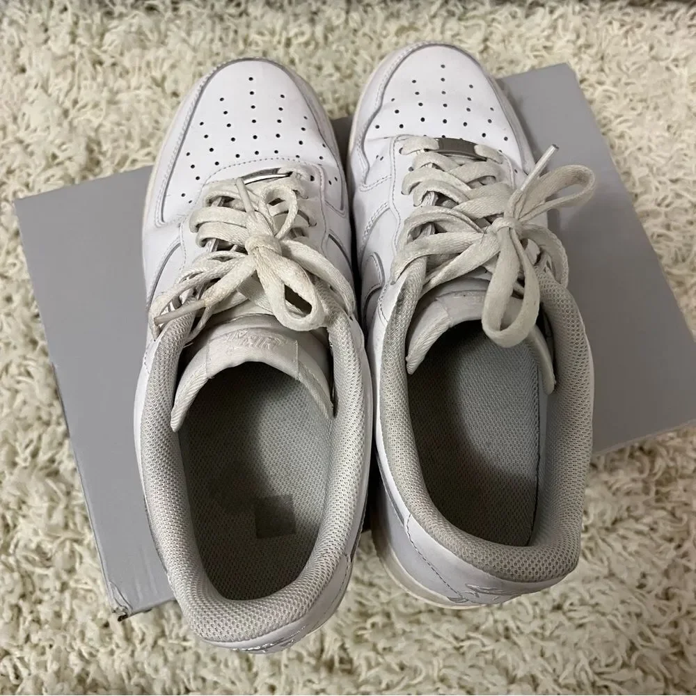 Men’s Nike Air Force 1 Sneakers - Picture 6 of 8
